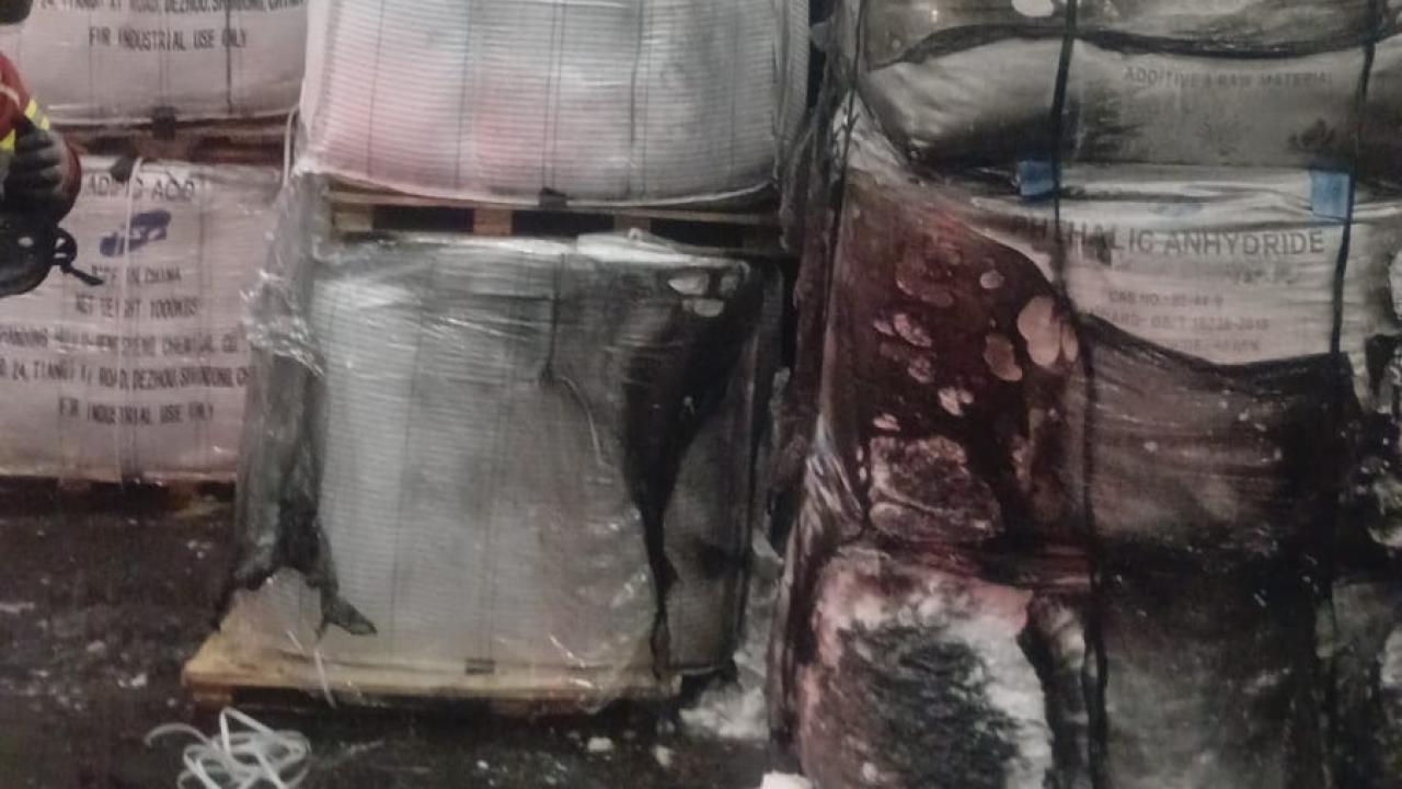 Balıkesir OSB'deki işletmede çıkan yangın kontrol altına alındı