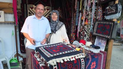 Balıkesir'de Yağcıbedir Halısı can çekişiyor