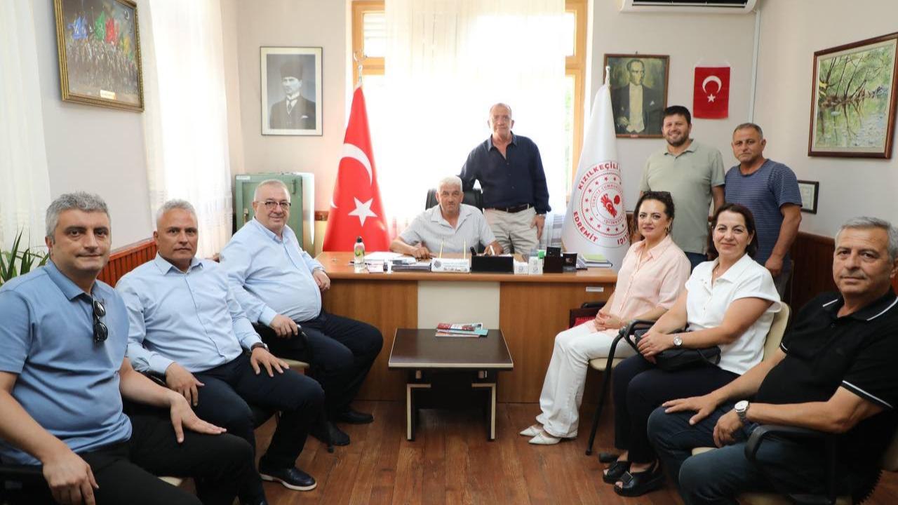 Başkan Ertaş muhtarları tek tek ziyaret etti