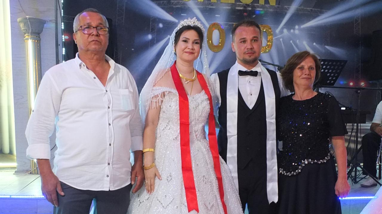 Burhaniye’de Beydilli ailesinin mutlu günü