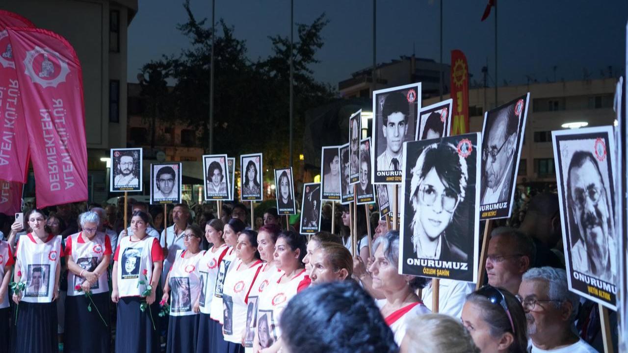 Edremit'te Madımak Katliamı'nda yaşamını yitirenler anıldı