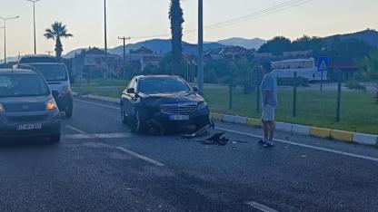 Edremit'te zincirleme trafik kazası: 2 yaralı