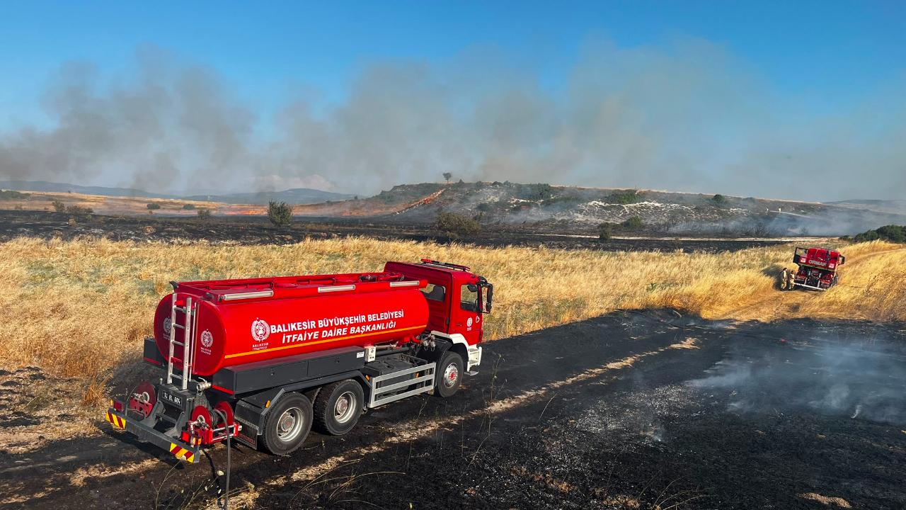 Kepsut'ta arazi yangını korkuttu
