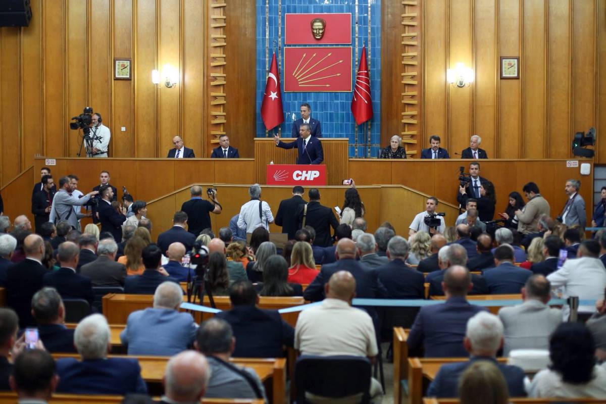 CHP Edremit Örgütü TBMM'de Grup Toplantısına Katıldı