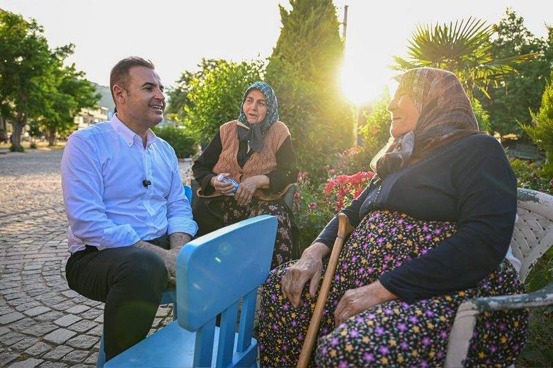 Başkan Akın, Erdek’in mahallelerini ziyaret etti