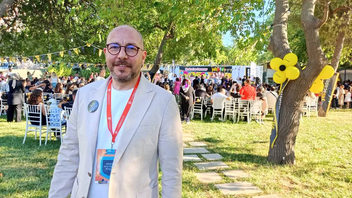 Bandırma YDS Academy mezunlarını görkemli törenle uğurladı