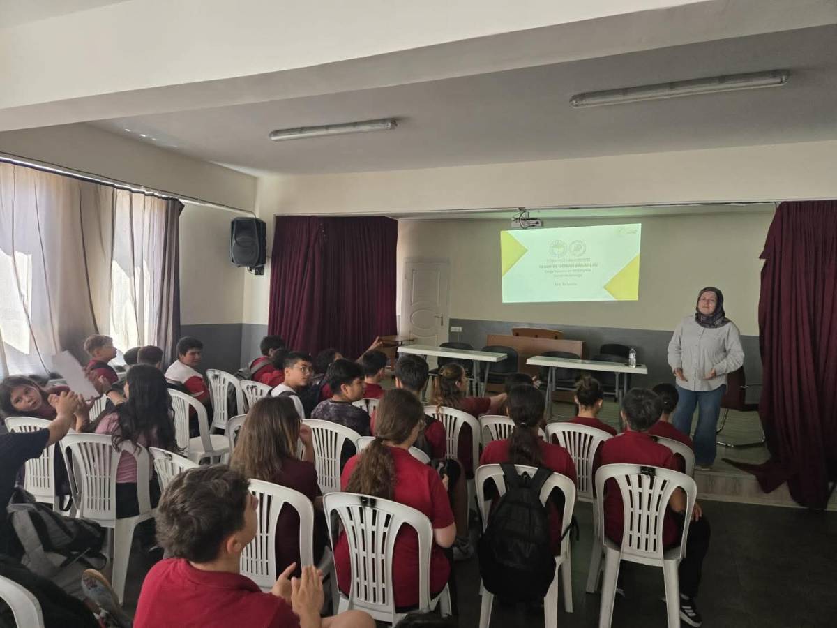Balıkesir'de Doğa Koruma ve Milli Parklar Eğitimleri Sürüyor