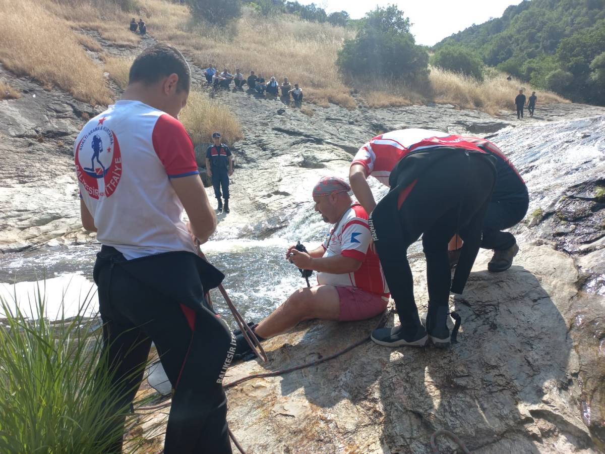 Çaylak Şelalesi'nde Acı Son: Kayıp Vatandaşın Cansız Bedenine Ulaşıldı