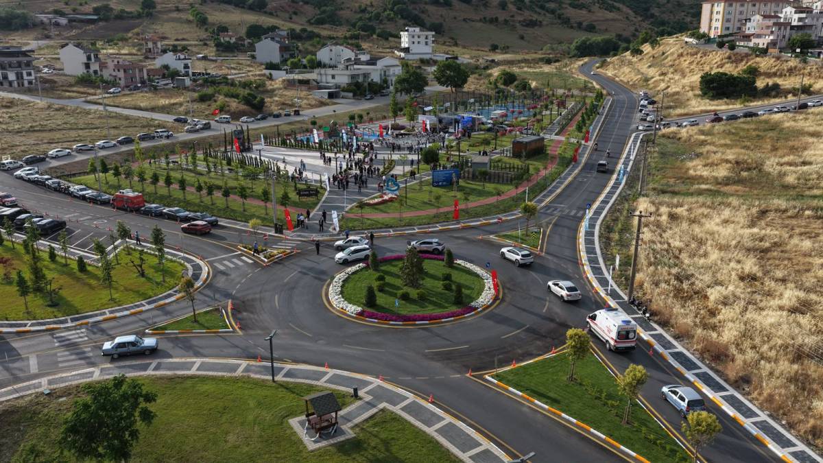 Şüheda Parkı Görkemli Bir Törenle Açıldı