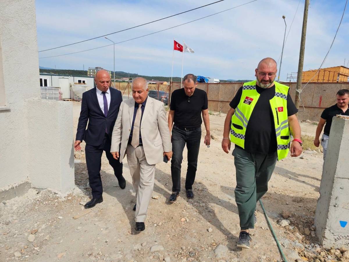 Ayvalık'ta eğitim yatırımları yerinde incelendi