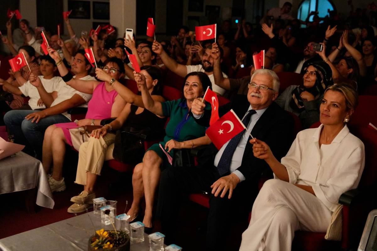 Burhaniye'de Dünya Müzik Günü coşkusu