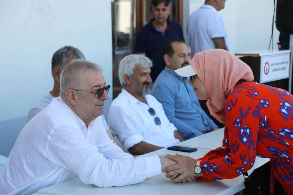 Edremit'te Muharrem Ayı dolayısıyla aşure ve lokma hayrı düzenlendi