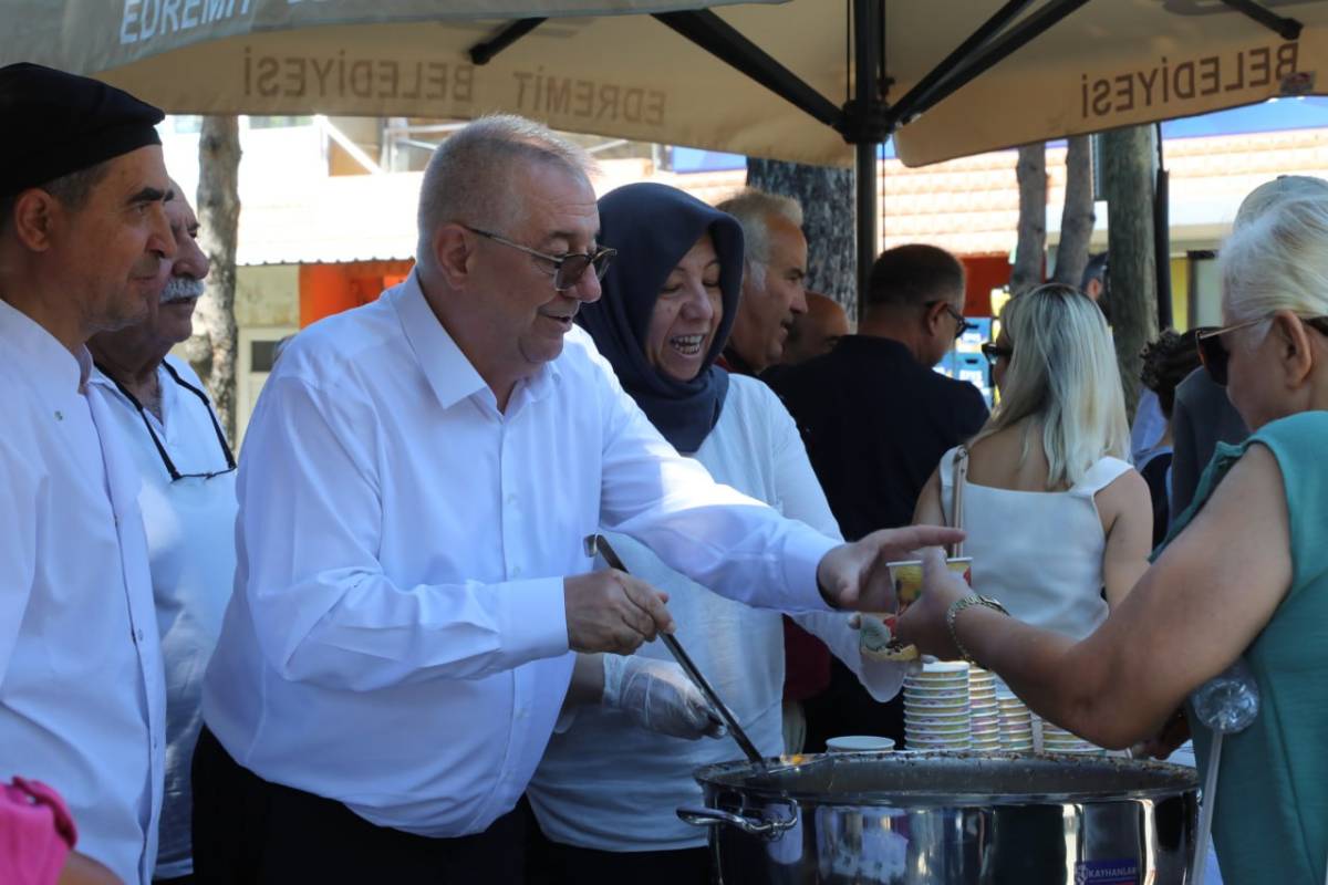 Edremit Belediyesi aşure hayırları başladı
