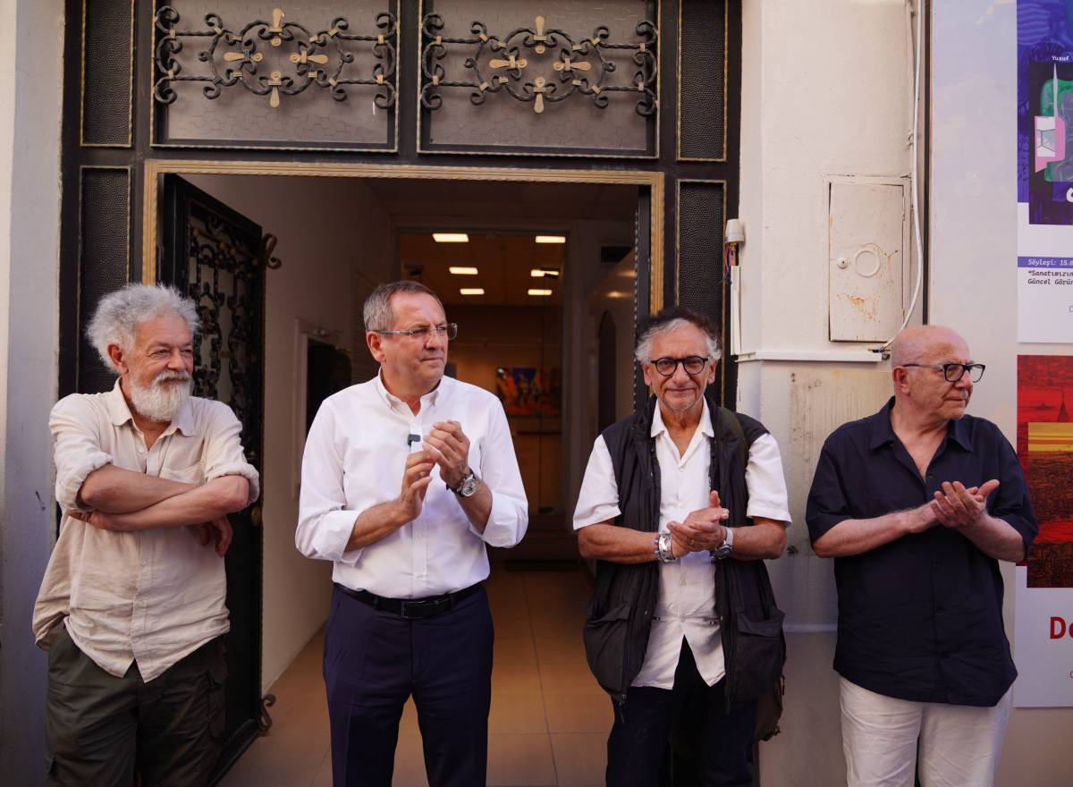 Ayvalık'ta Küresel ve Çağdaş Kültür Sanat Açılımı başladı
