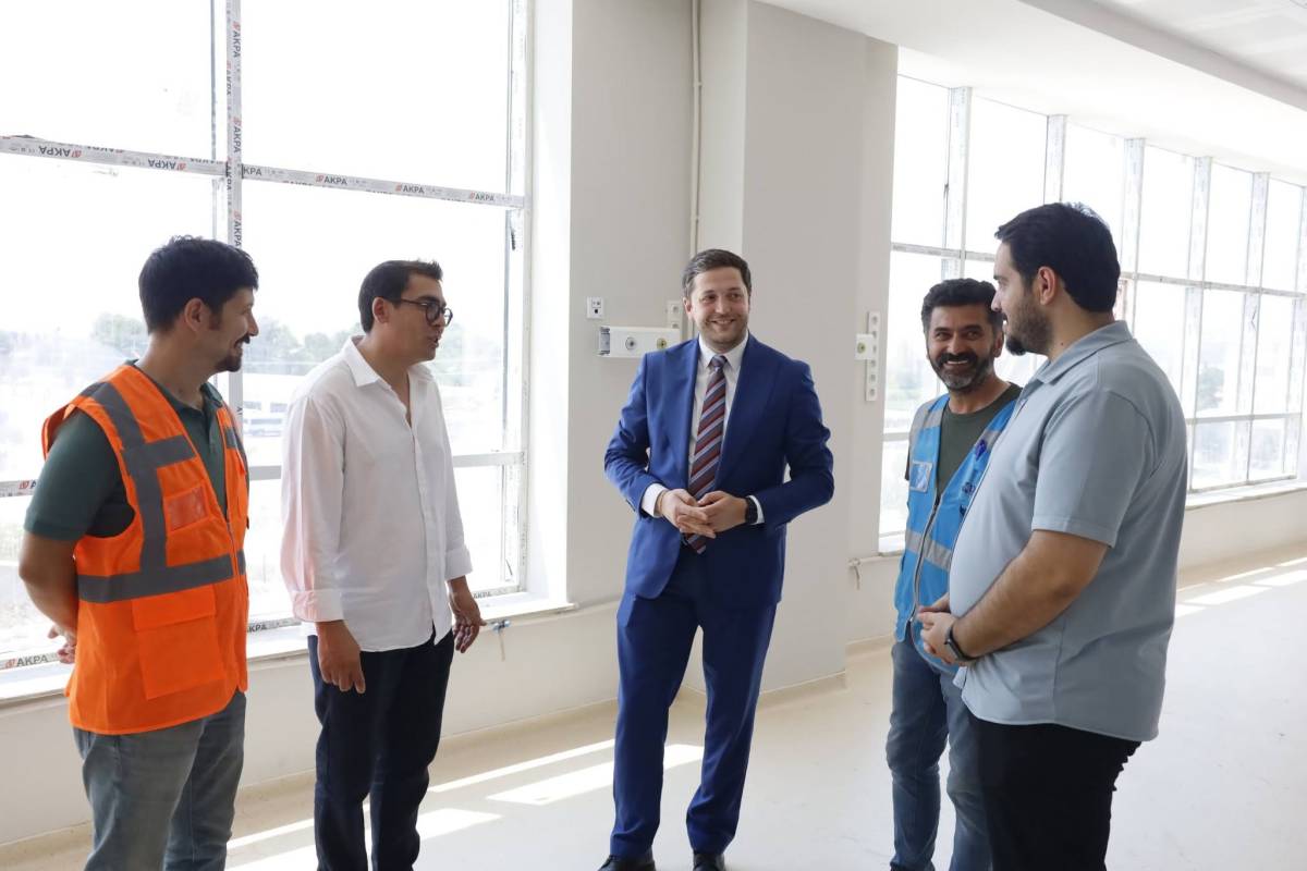 Sındırgı Devlet Hastanesi inşaatında çalışmalar yerinde incelendi