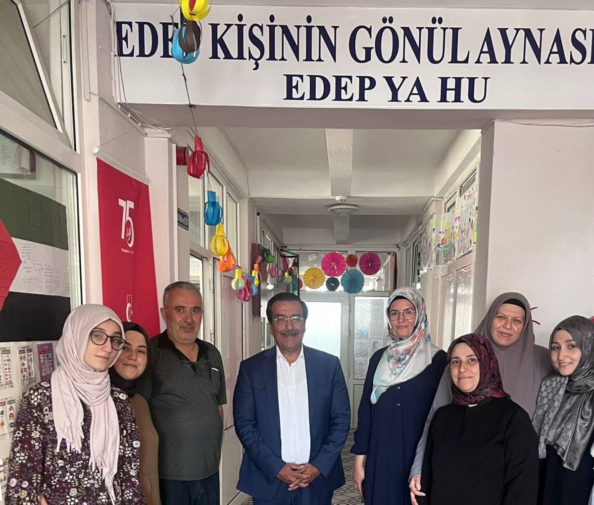 Burhaniye'de Geleneksel Aşure Hayrına Yoğun İlgi