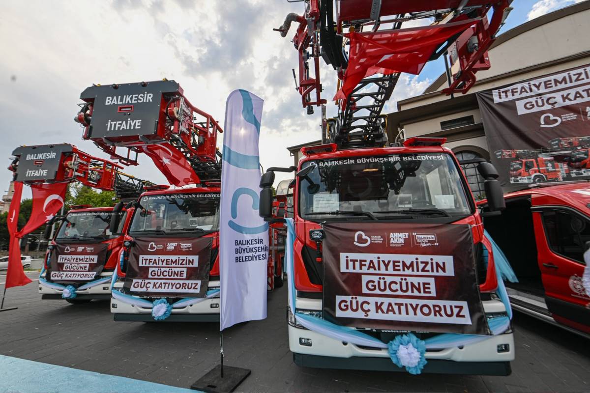 Balıkesir İtfaiyesi yeni araçlarla gücüne güç kattı