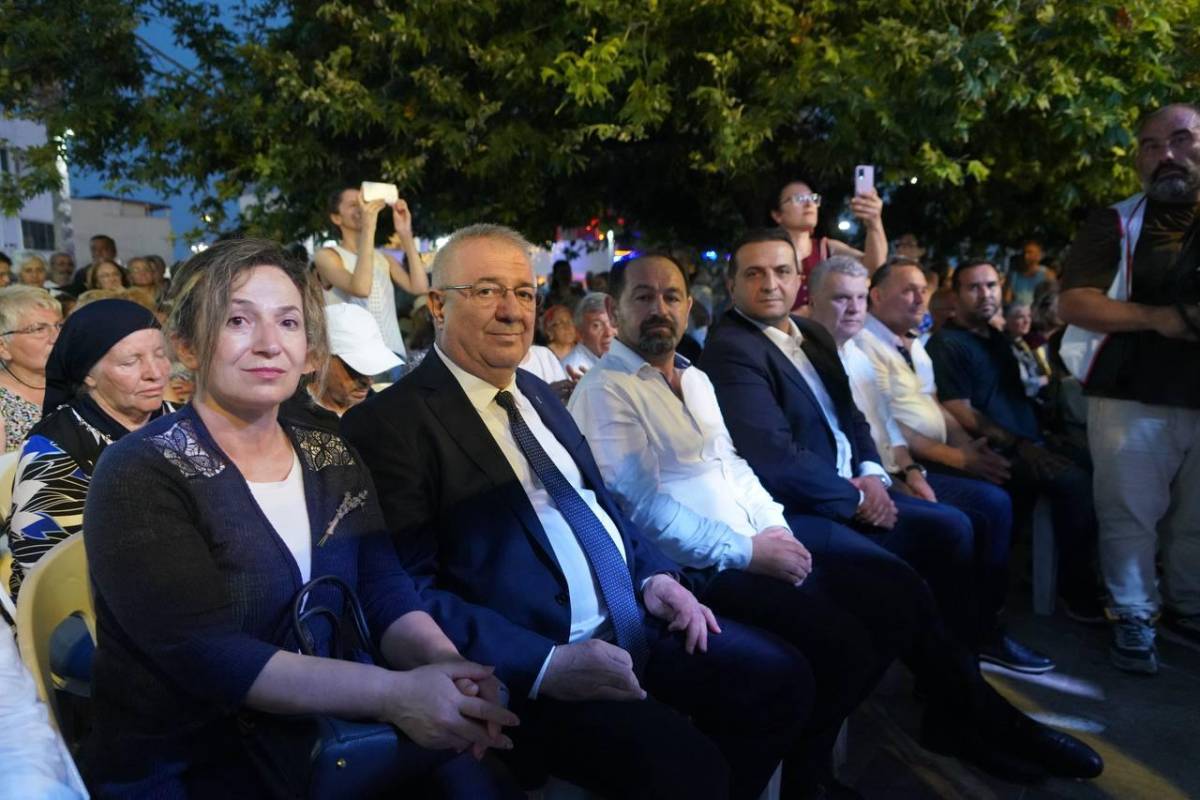 Edremit'te Madımak Katliamı'nda yaşamını yitirenler anıldı