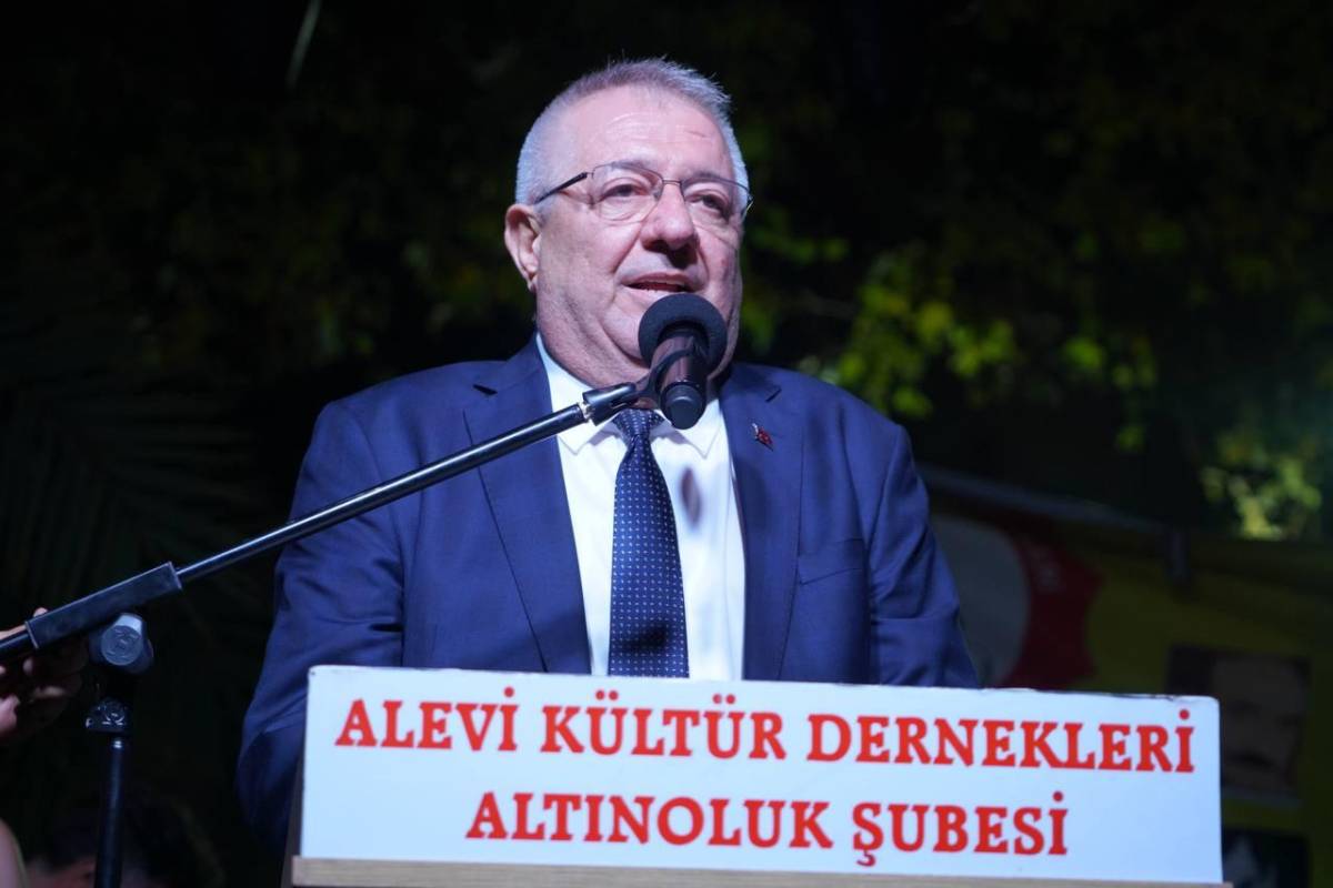 Edremit'te Madımak Katliamı'nda yaşamını yitirenler anıldı