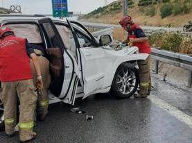 Susurluk'ta Otoyolda Kamyon ile Cip Çarpıştı: 1 Yaralı