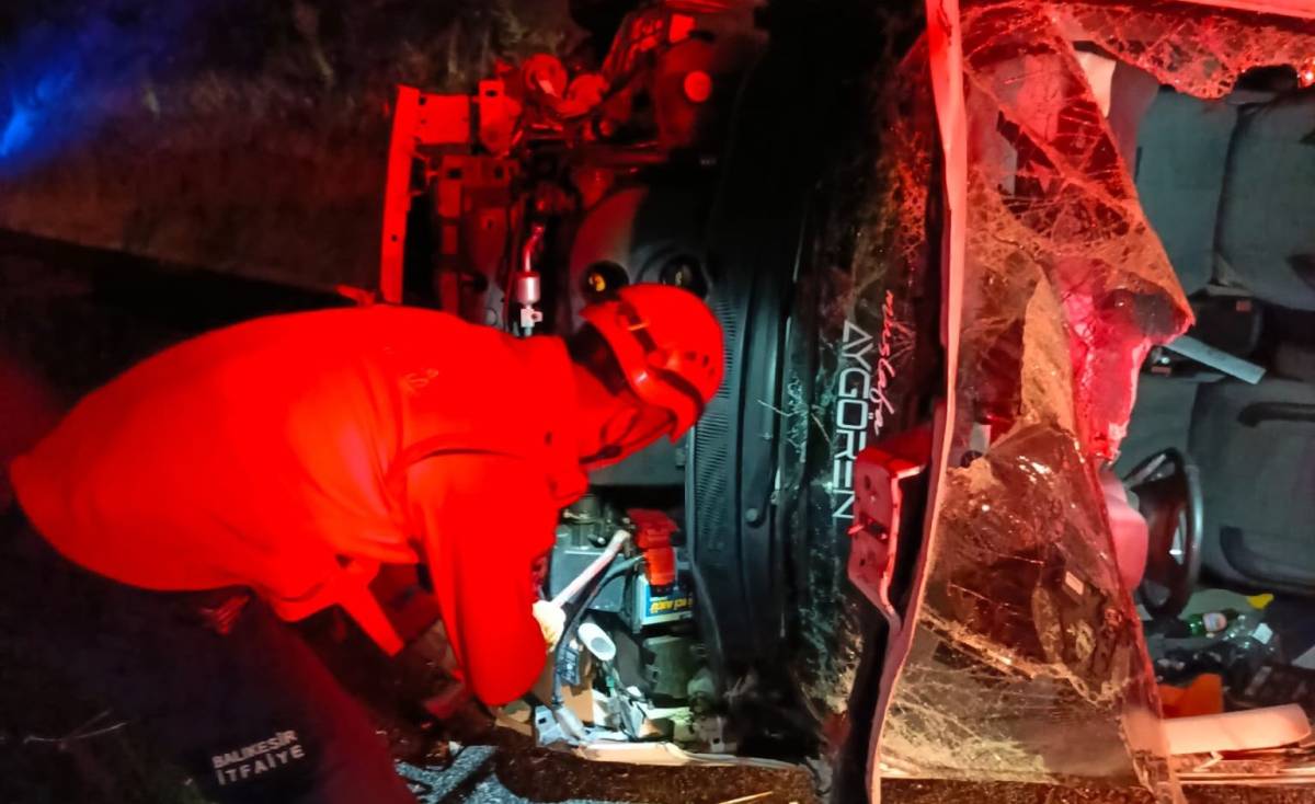 Savaştepe'de trafik kazaları: 3 yaralı