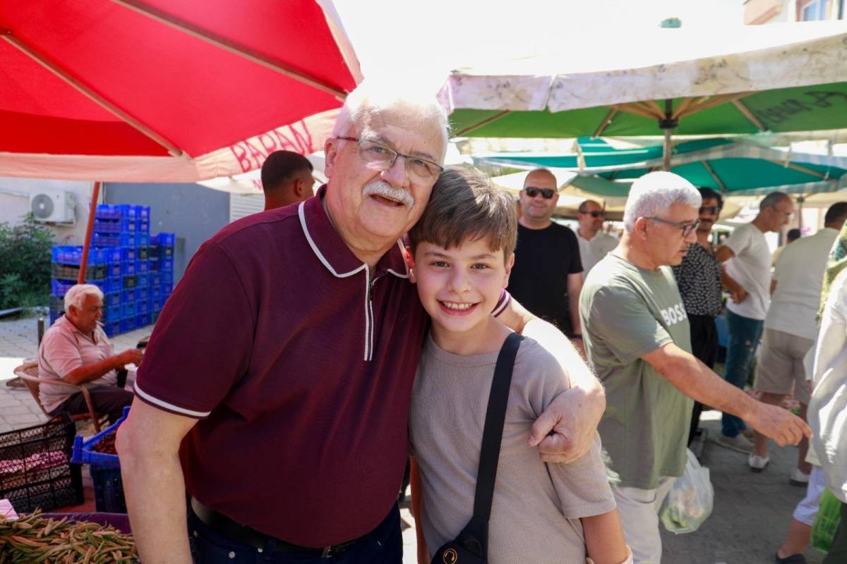 Başkan Deveciler'den geçici cuma pazar yerine ziyaret