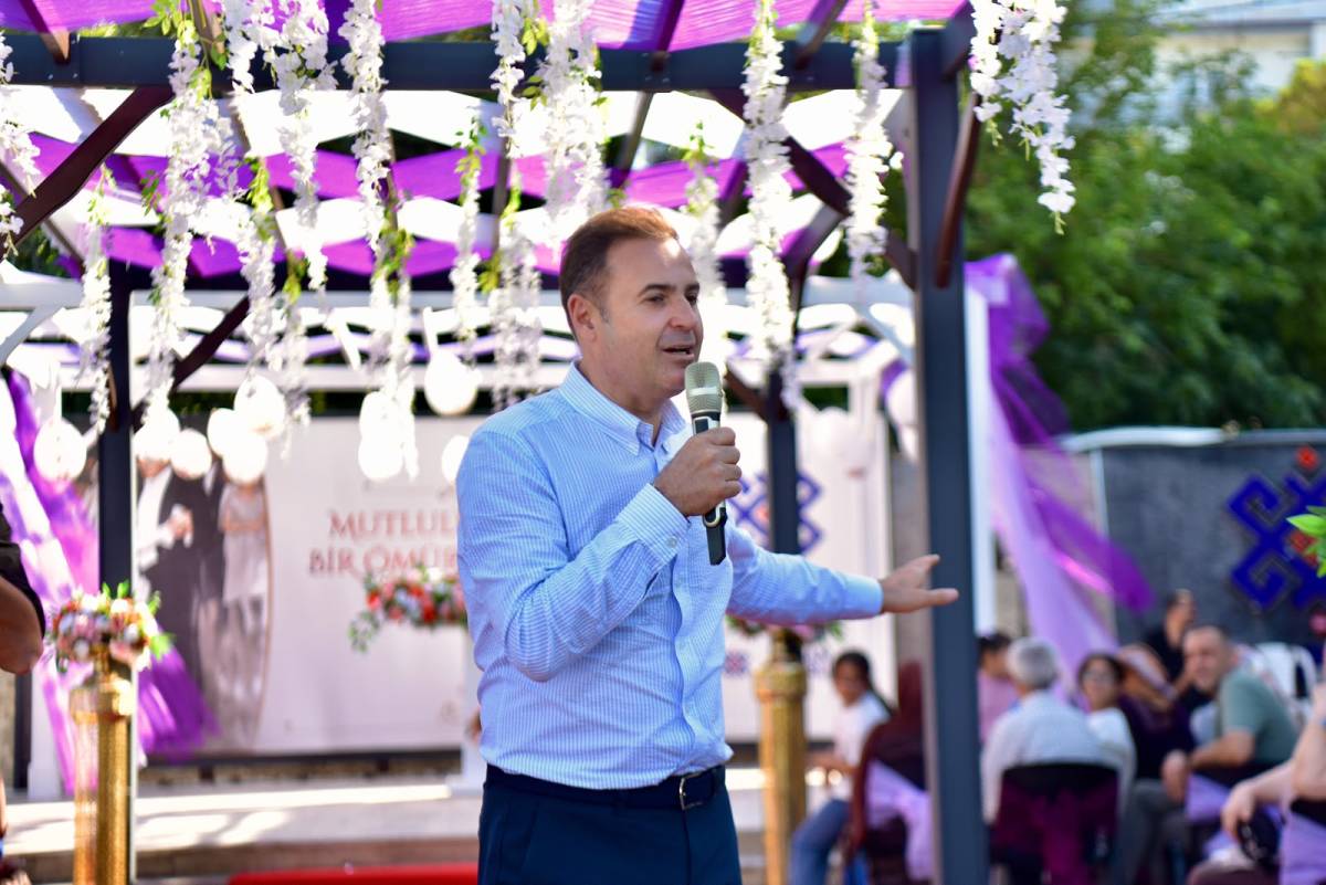 Altıeylül'de mutluluğa açılan kapı