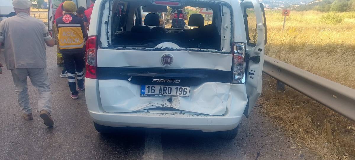 Susurluk’ta iki araç çarpıştı: 1 yaralı